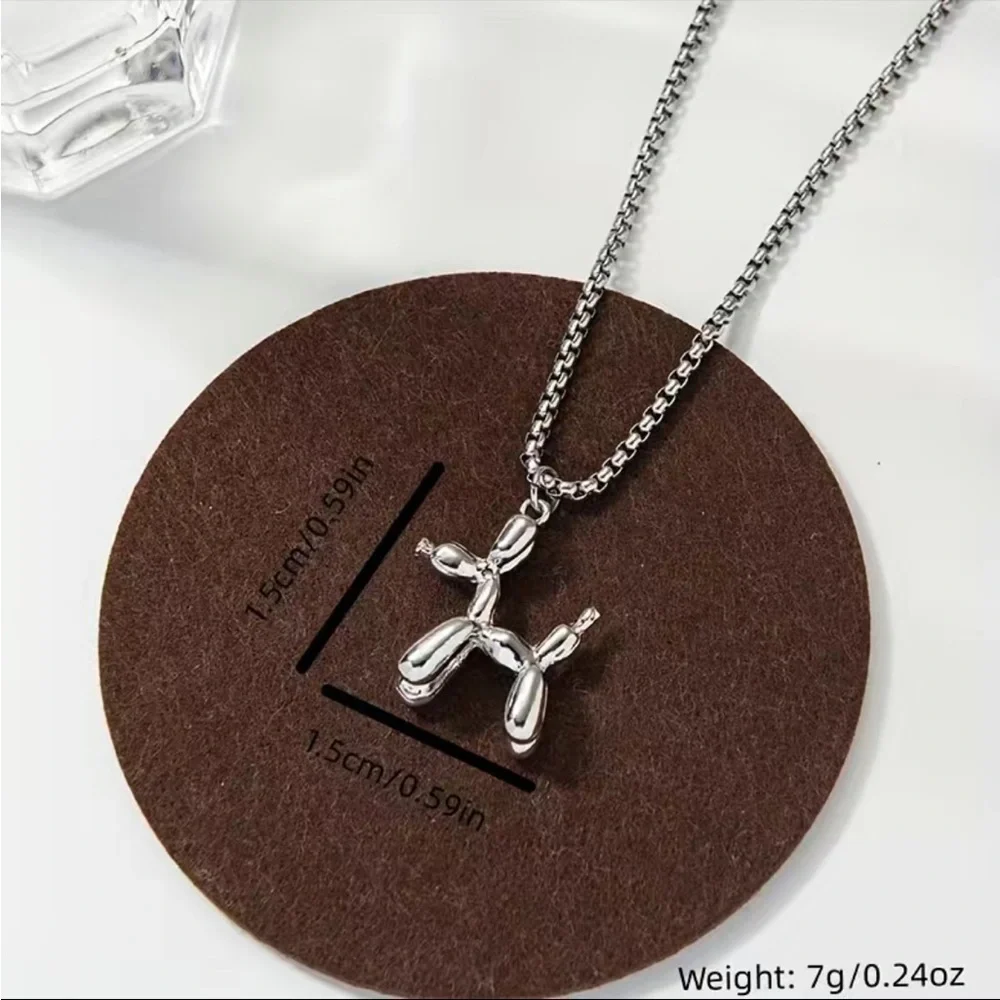 Balloon Dog bloggers choice silver tone trending necklace new with tags NWT